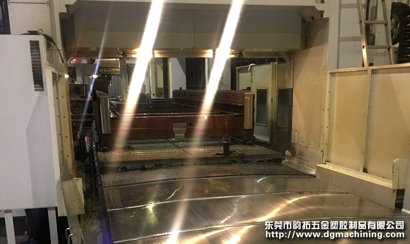 大型數(shù)控龍門銑加工人員需具備九個(gè)工作性能