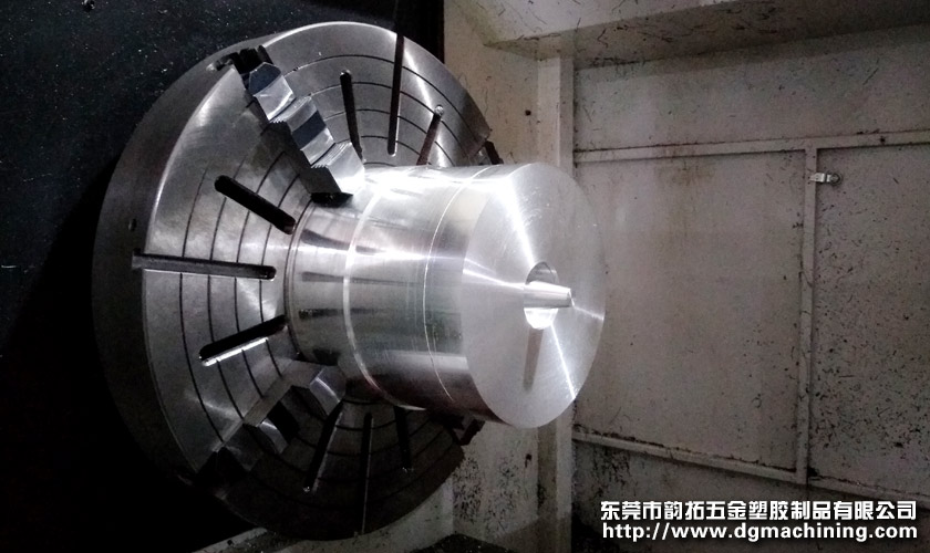 大型數(shù)控車(chē)床加工